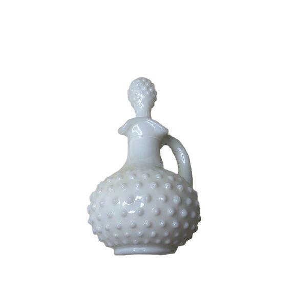 AVON White Milk Glass Hobnail Bottle Cruet pitcher With Stopper Vintage app 5.5" - Picture 2 of 9